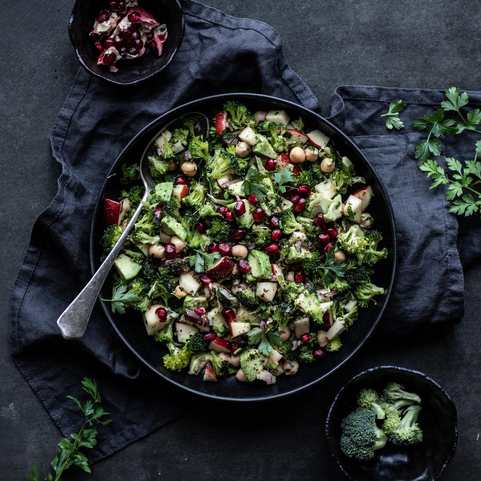 Salată de broccoli cu năut