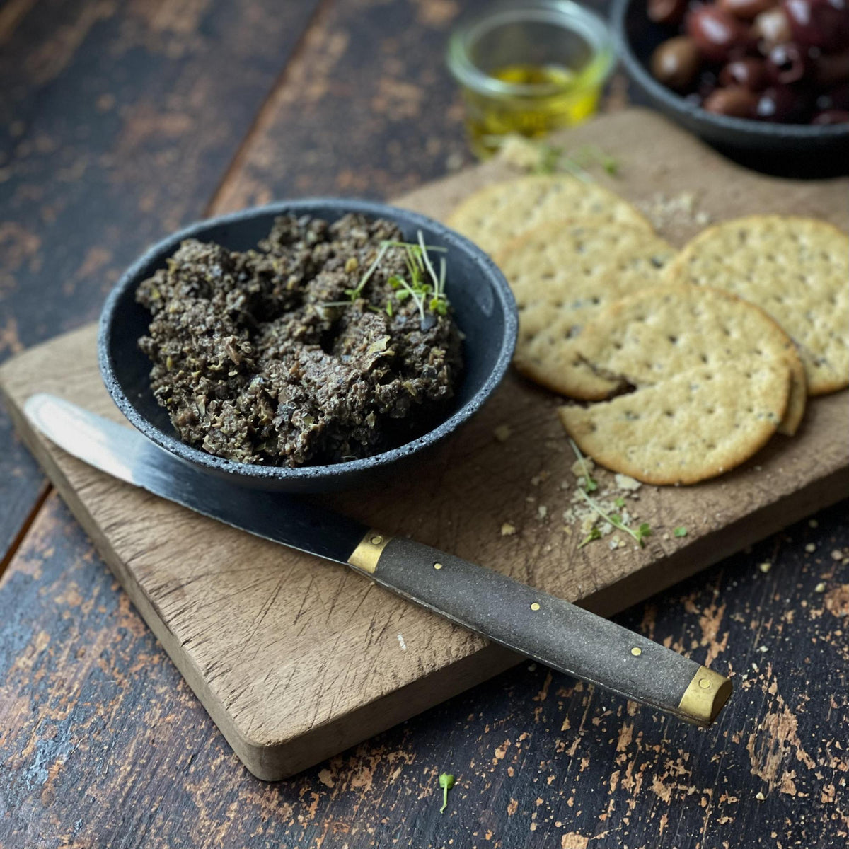 Pastă din măsline negre