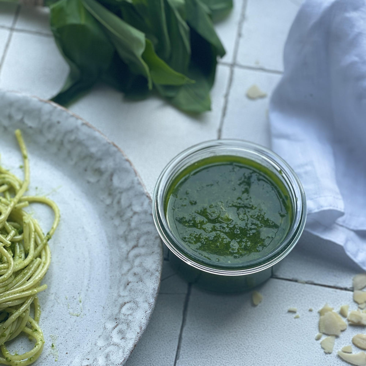 Pesto din usturoi sălbatic