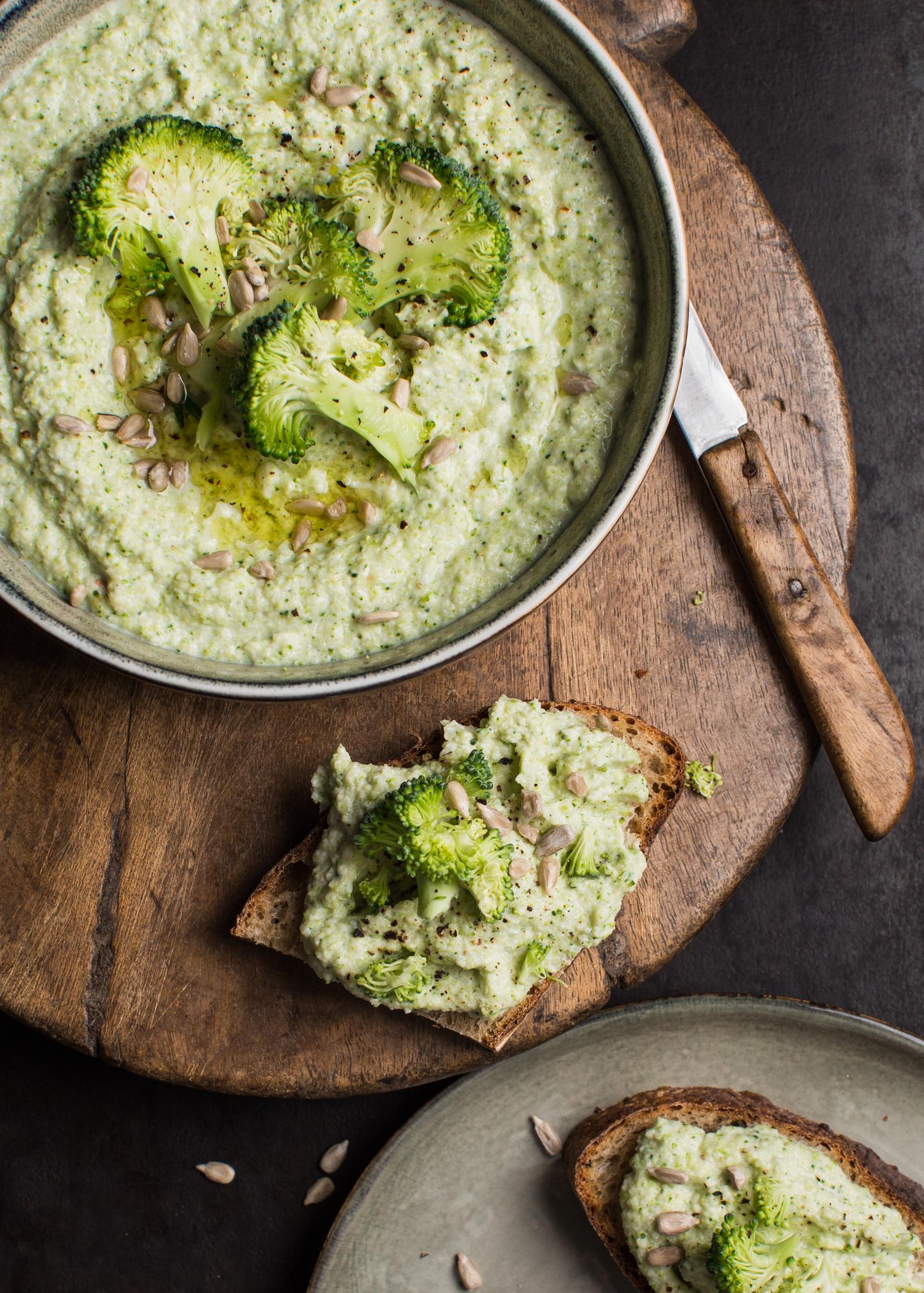Pastă de broccoli