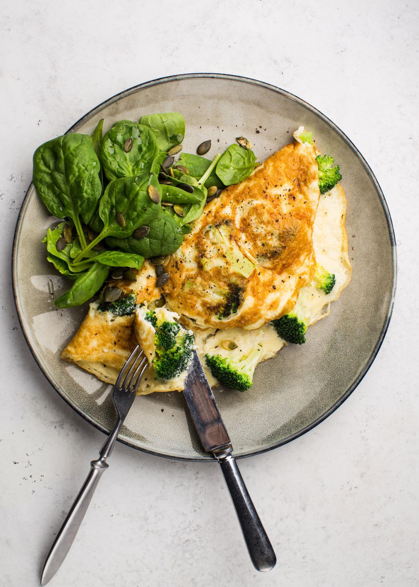 Omletă cu broccoli