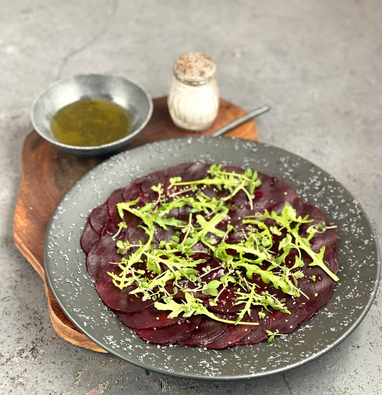 Carpaccio din sfeclă roșie