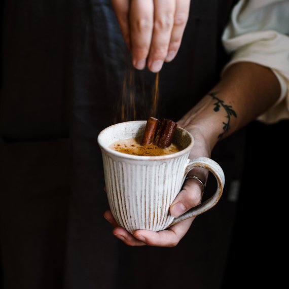 Chai latte cu scorțișoară