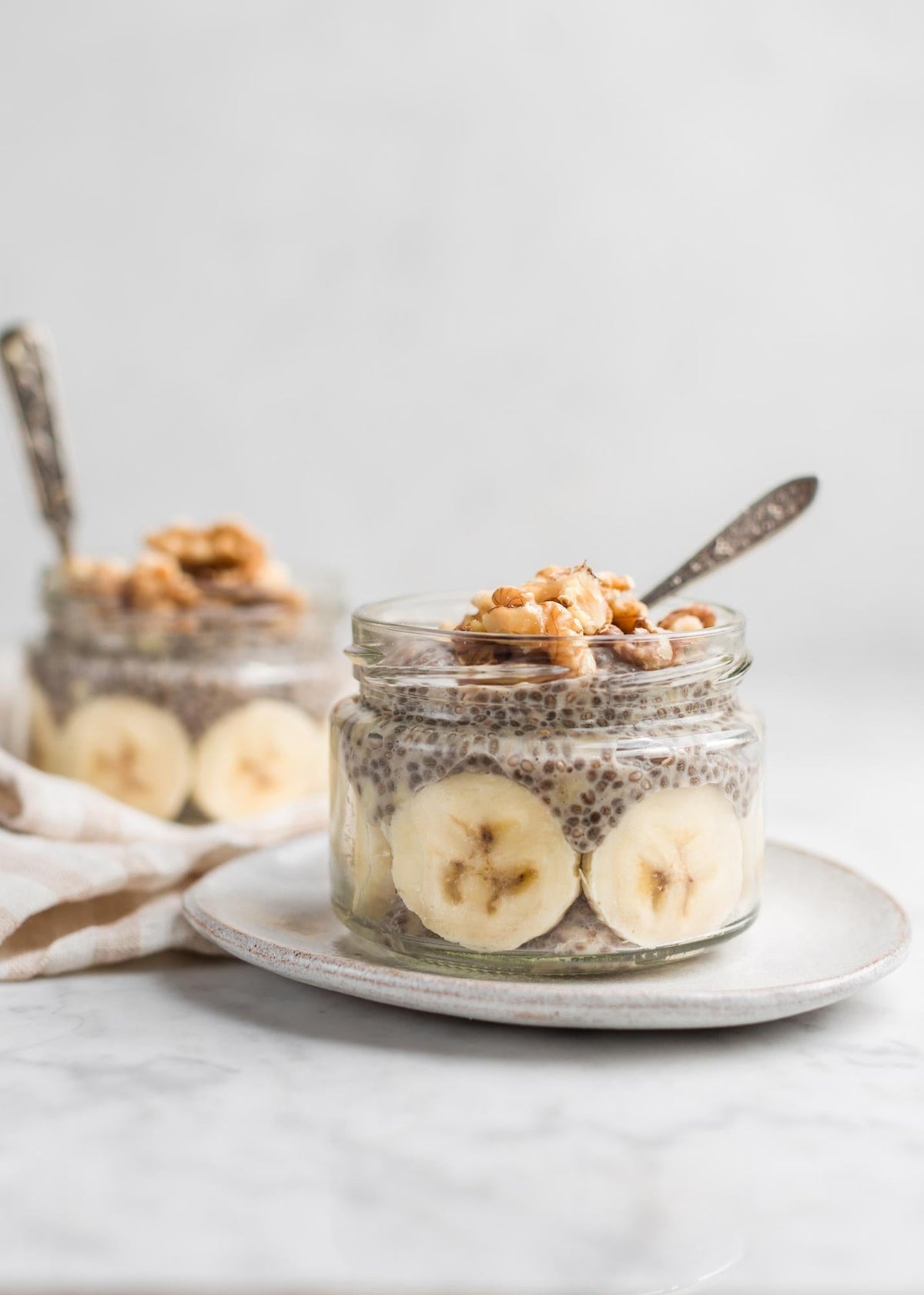 Pudding de chia cu banane și nuci
