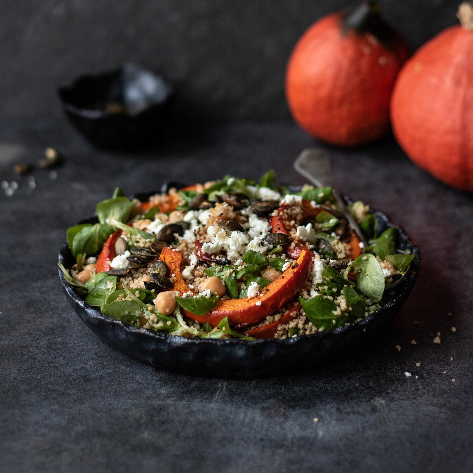 Salată de cușcuș cu dovleac copt și brânză feta