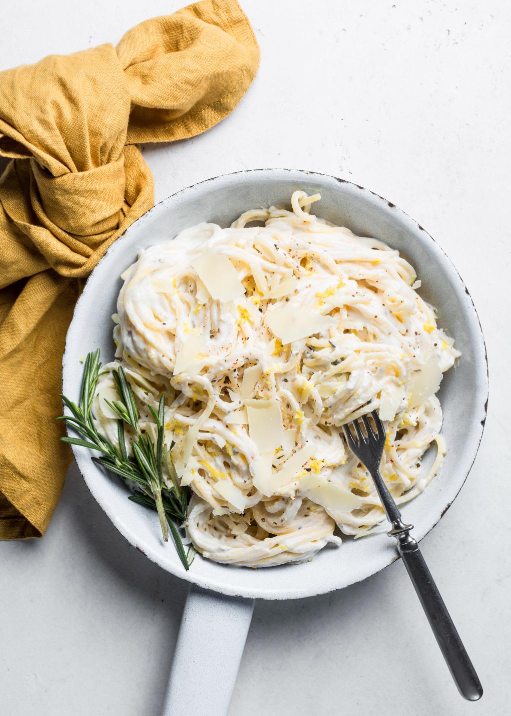 Paste cremoase cu lămâie și rozmarin