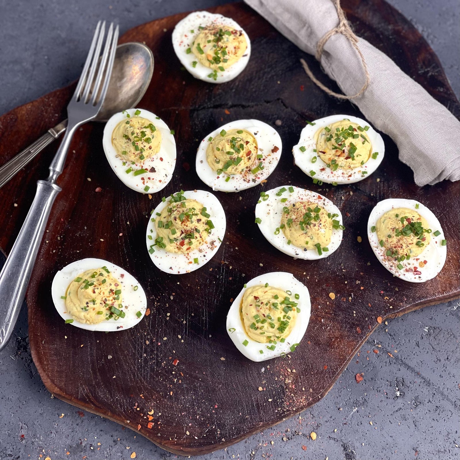 Ouă cu umplutură de ricotta