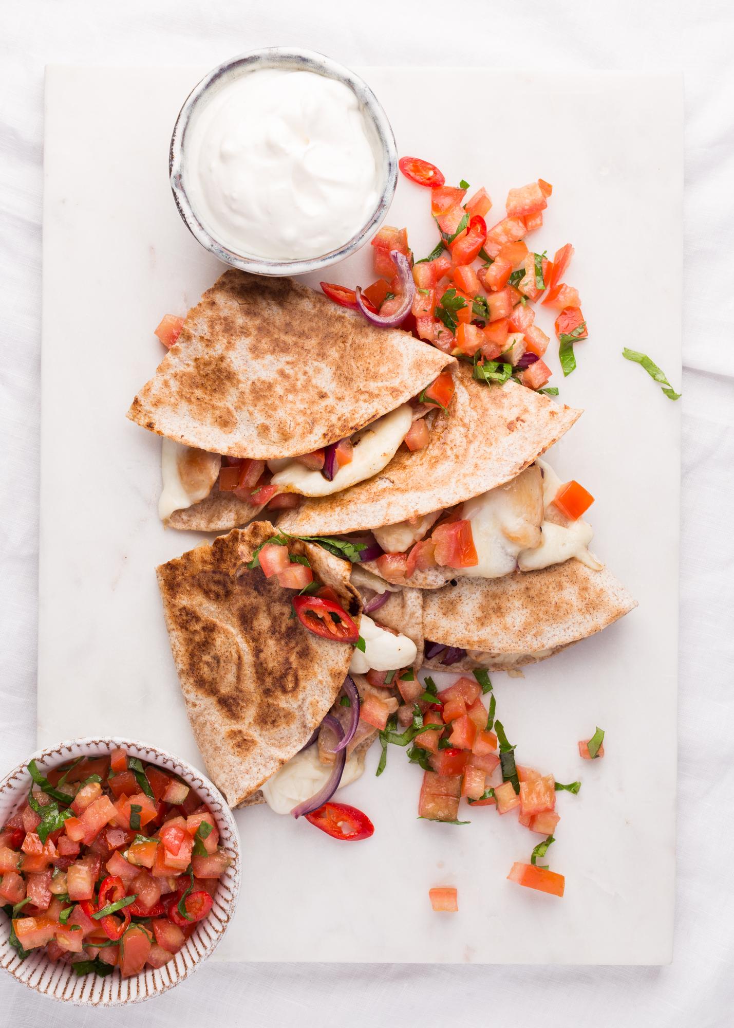 Quesadillas cu pui și mozzarella