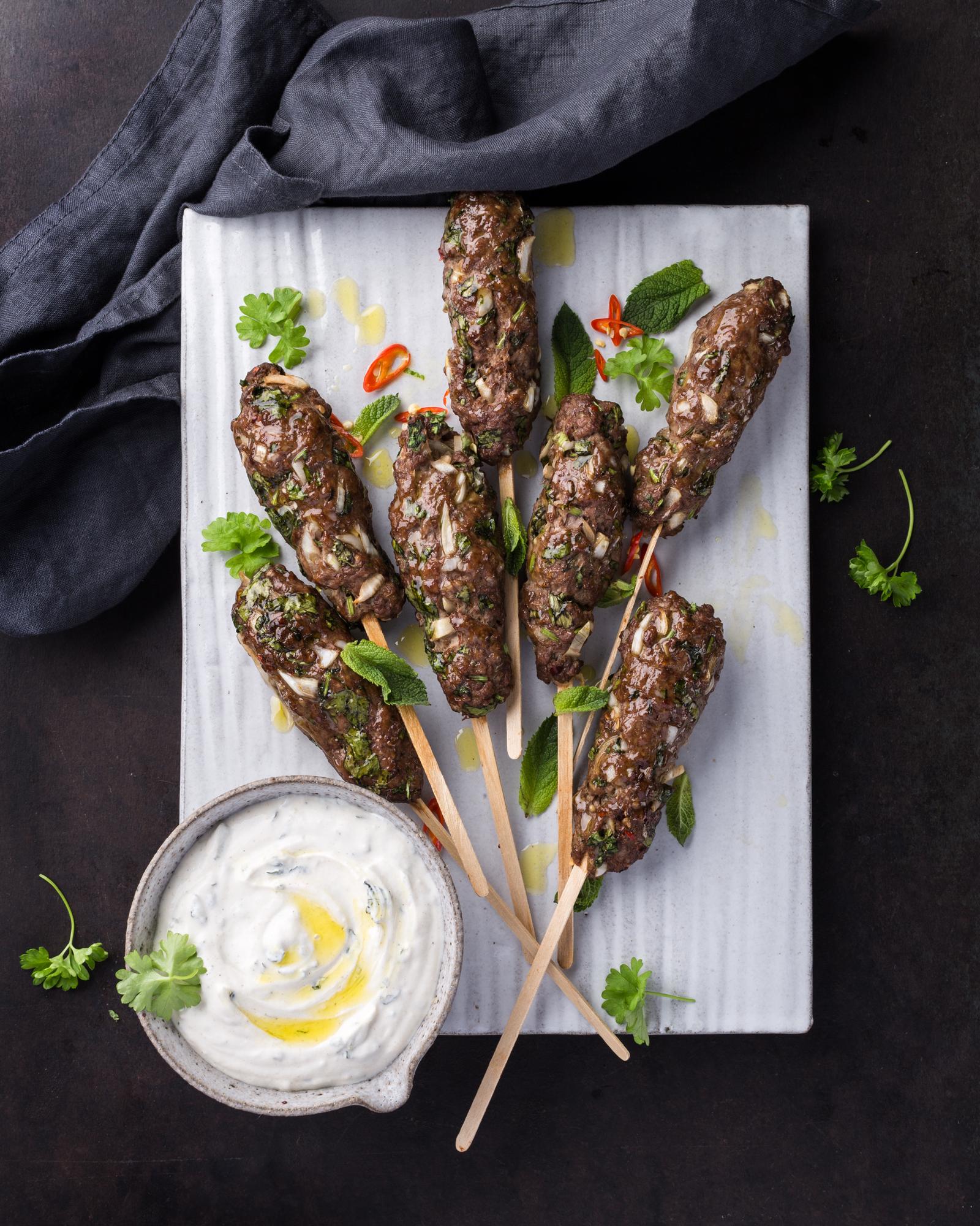 Kebab de vită pe frigăruie