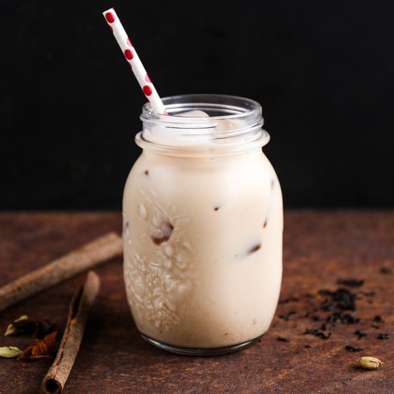 Chai latte rece cu lapte de cocos