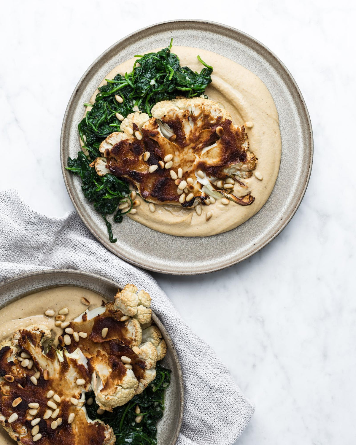 Fripturi de conopidă cu hummus