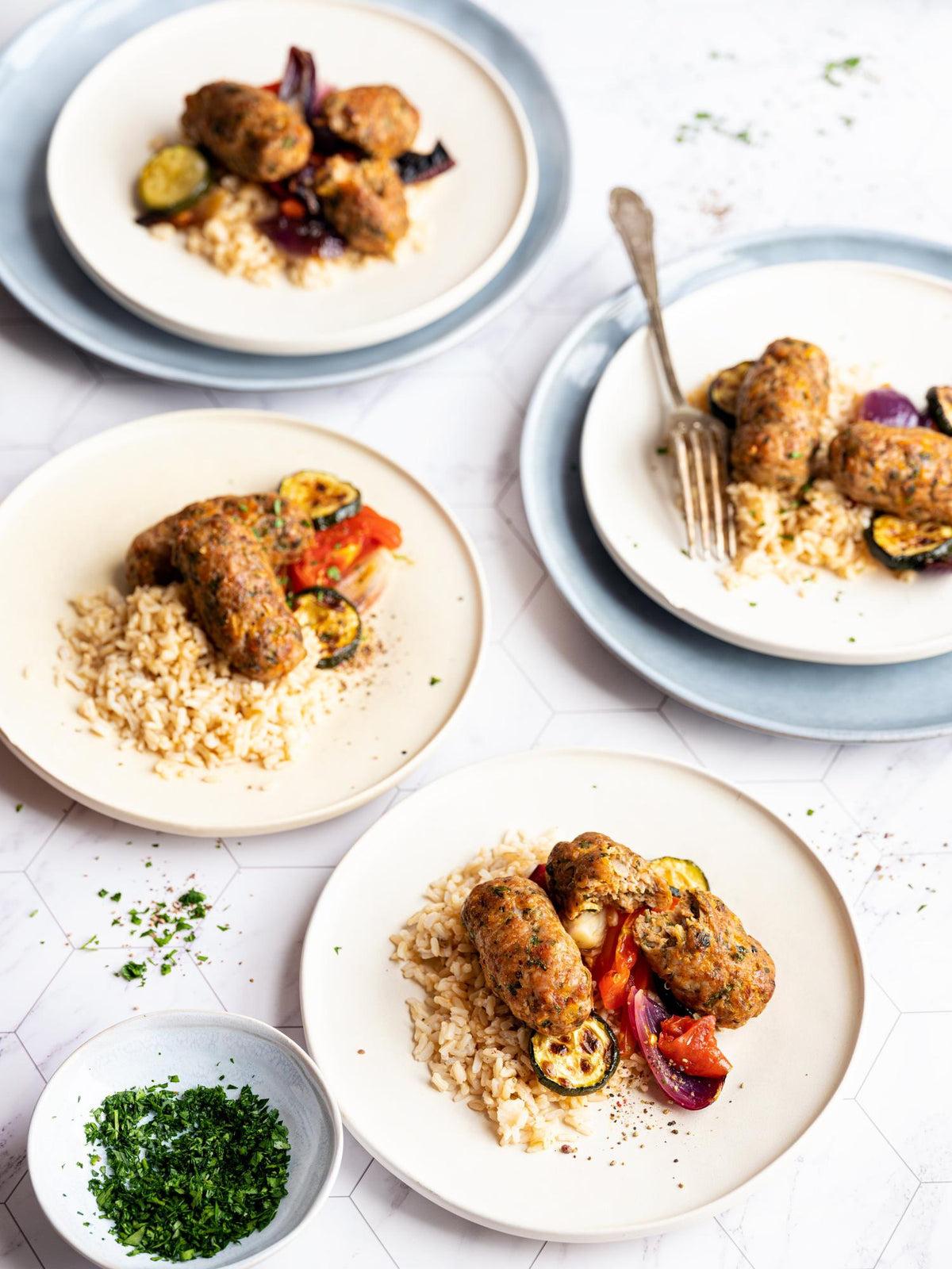 Chiftele de curcan cu legume coapte