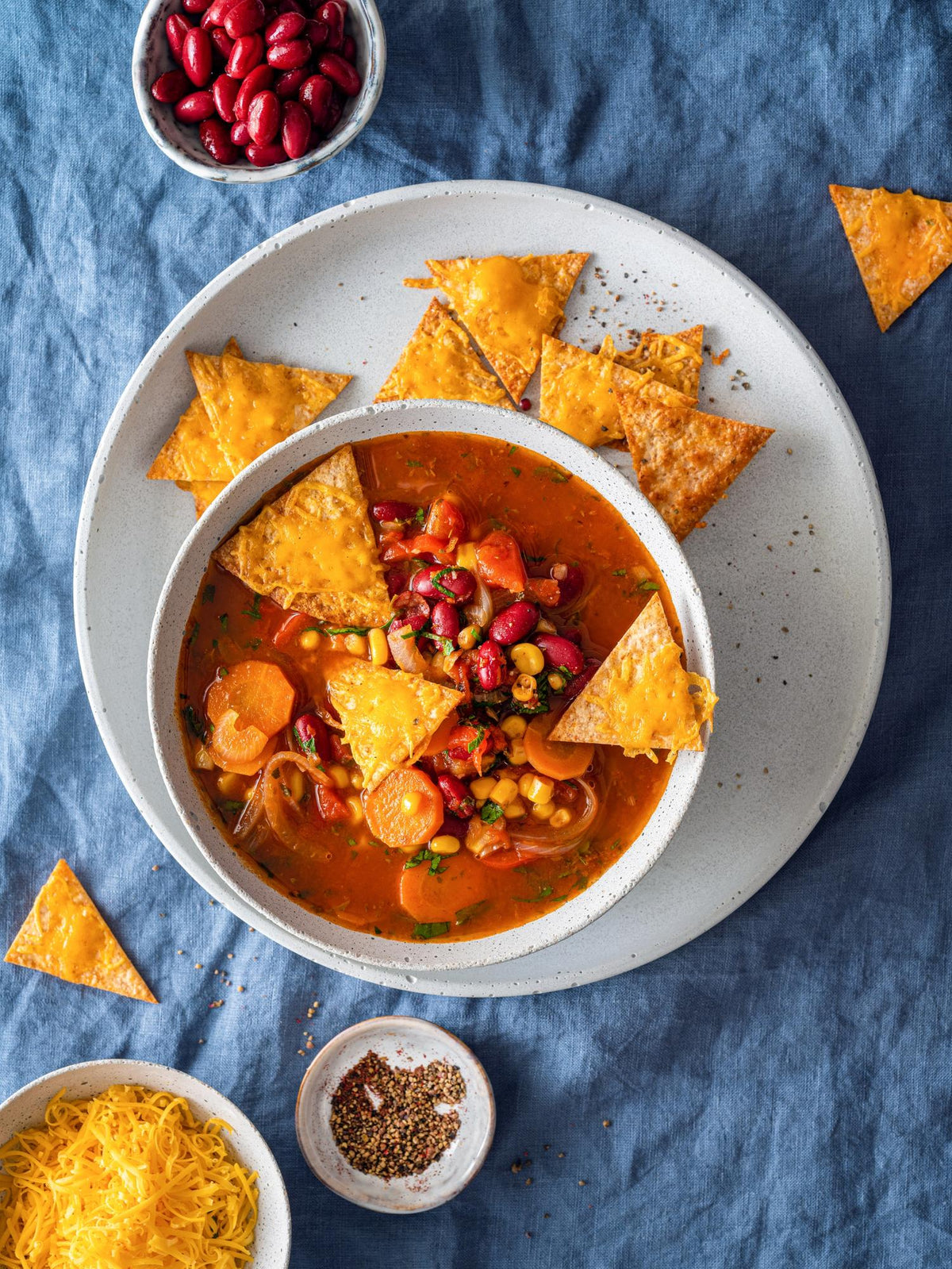 Supă mexicană cu chipsuri de tortilla
