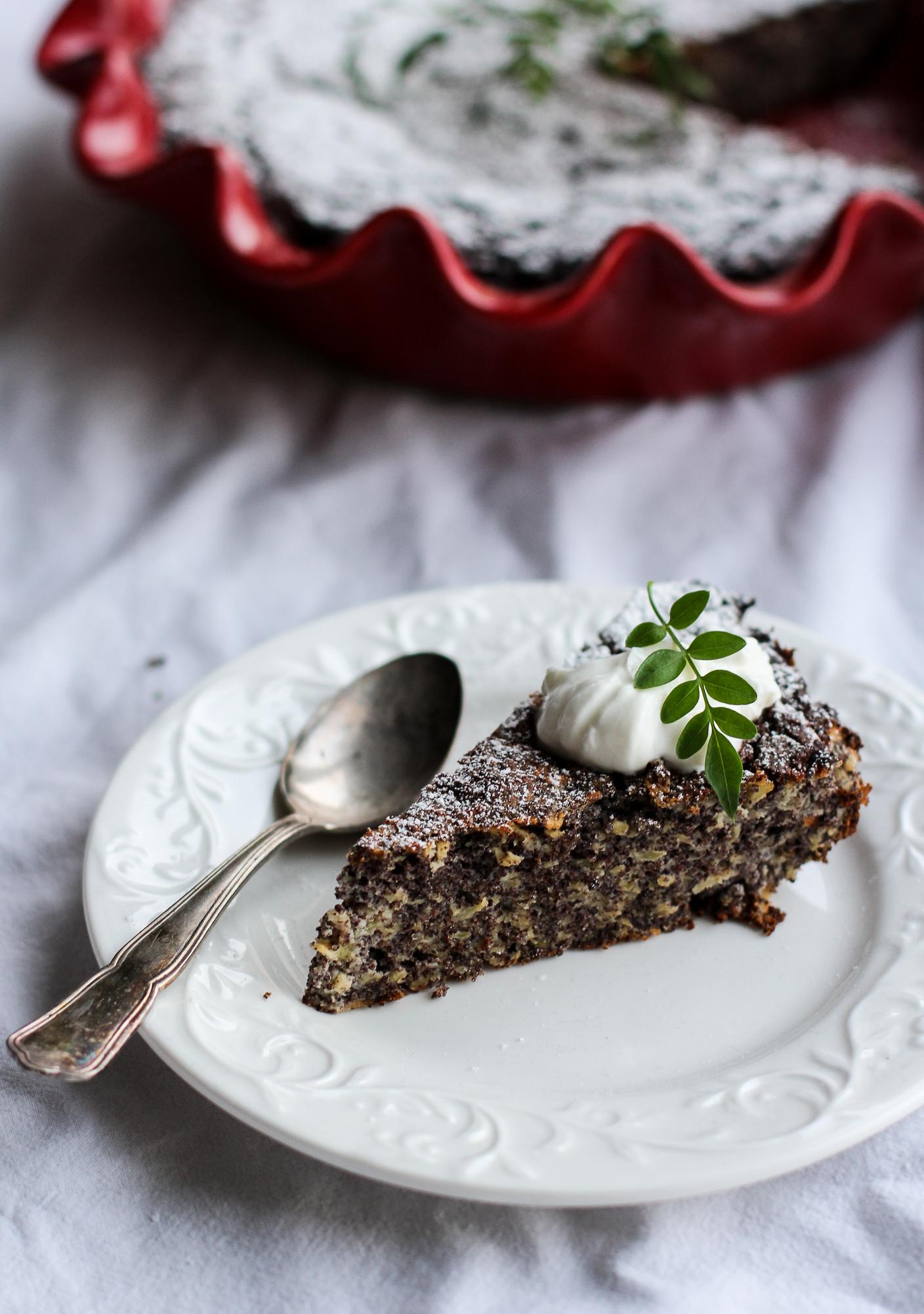 Plăcintă cu mere și mac