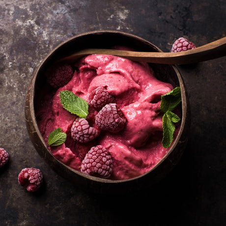 Nice cream – înghețată din banane și zmeură