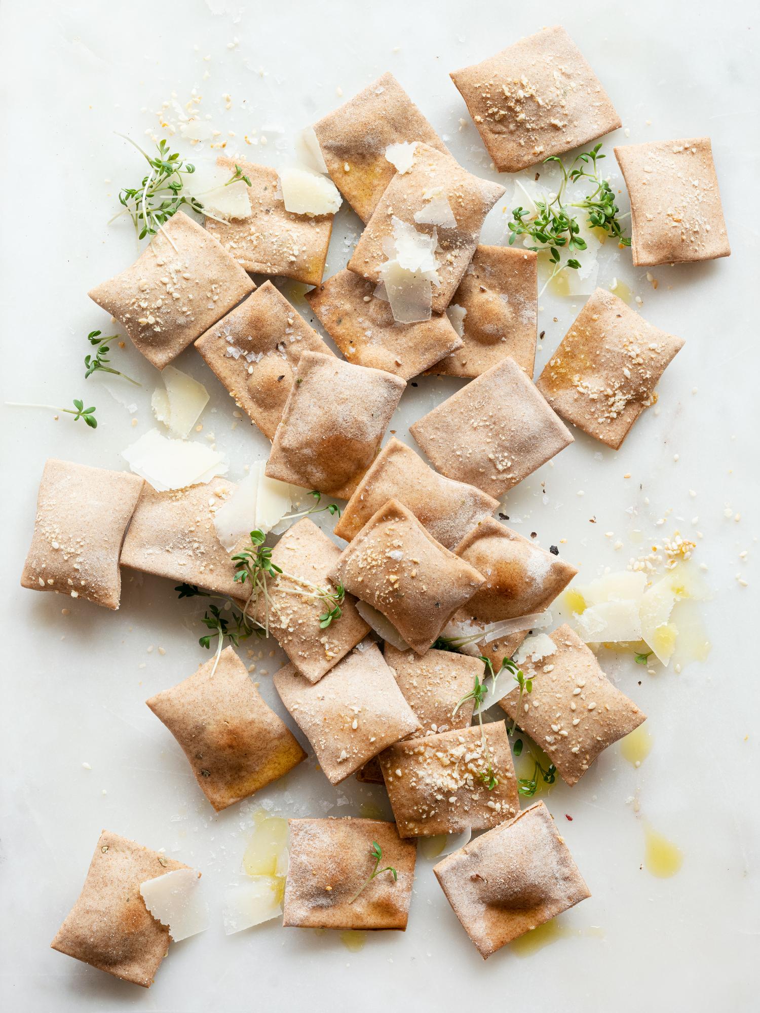 Crackers cu parmezan