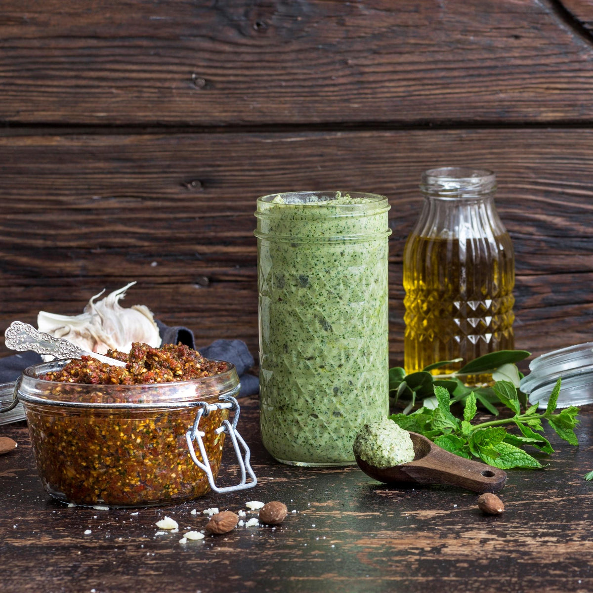 Pesto din roșii uscate cu semințe de pin