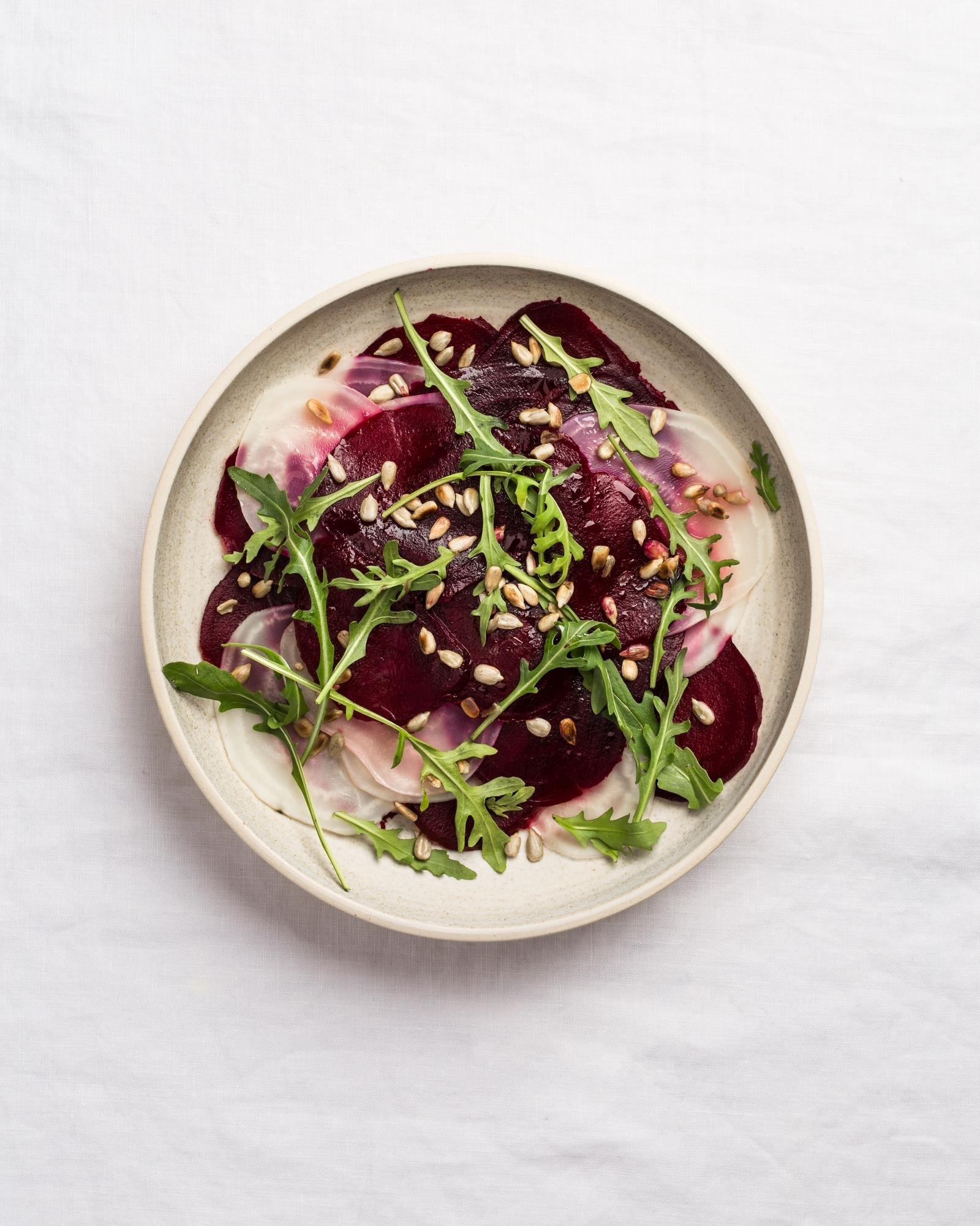 Carpaccio de sfeclă roșie