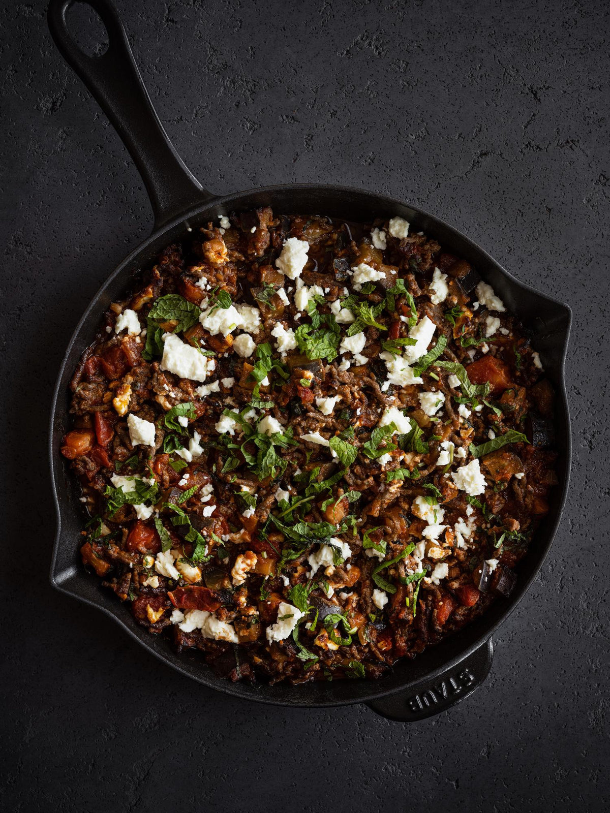Carne de vită la cuptor cu brânză feta