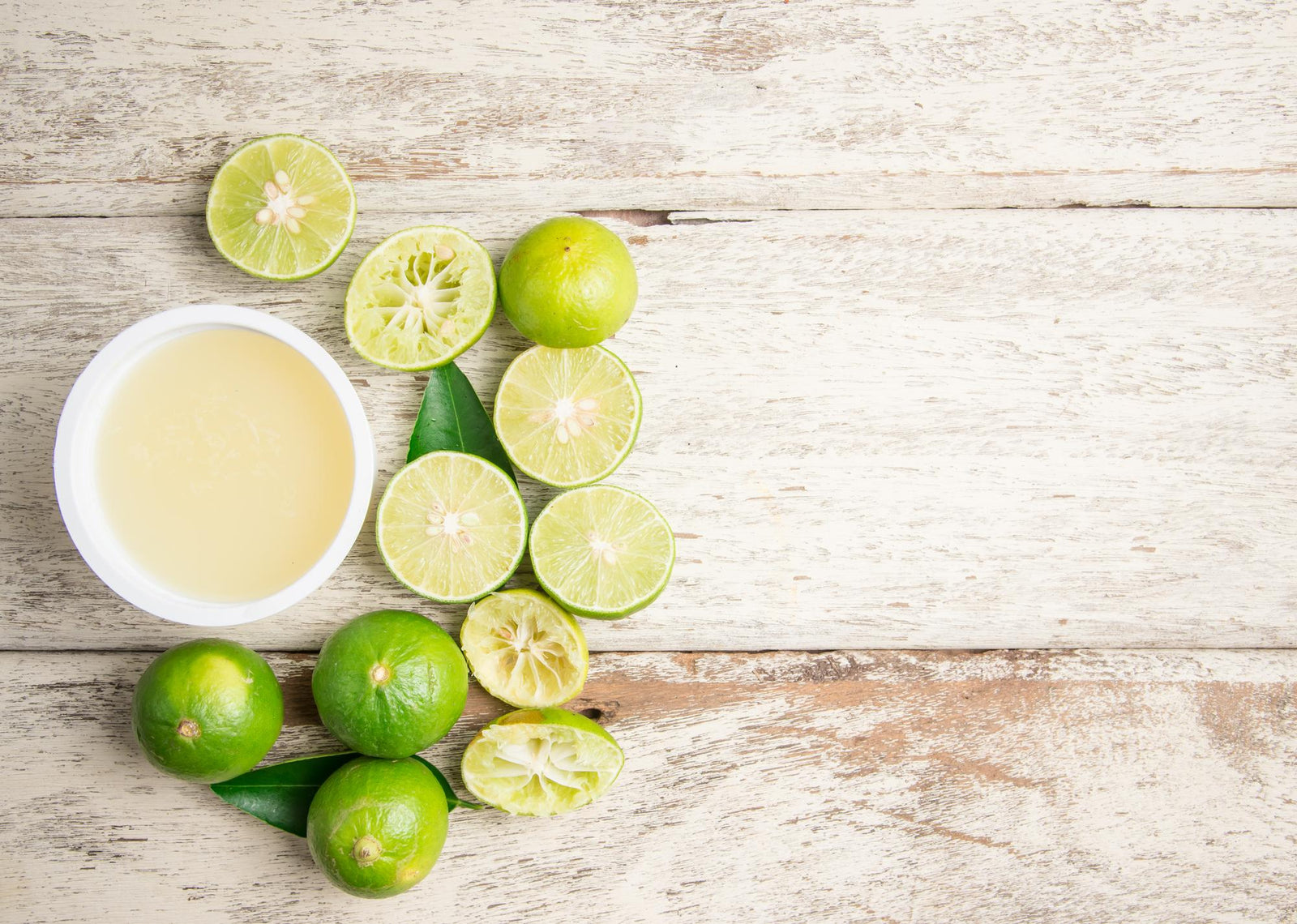 Suc de lămâie verde