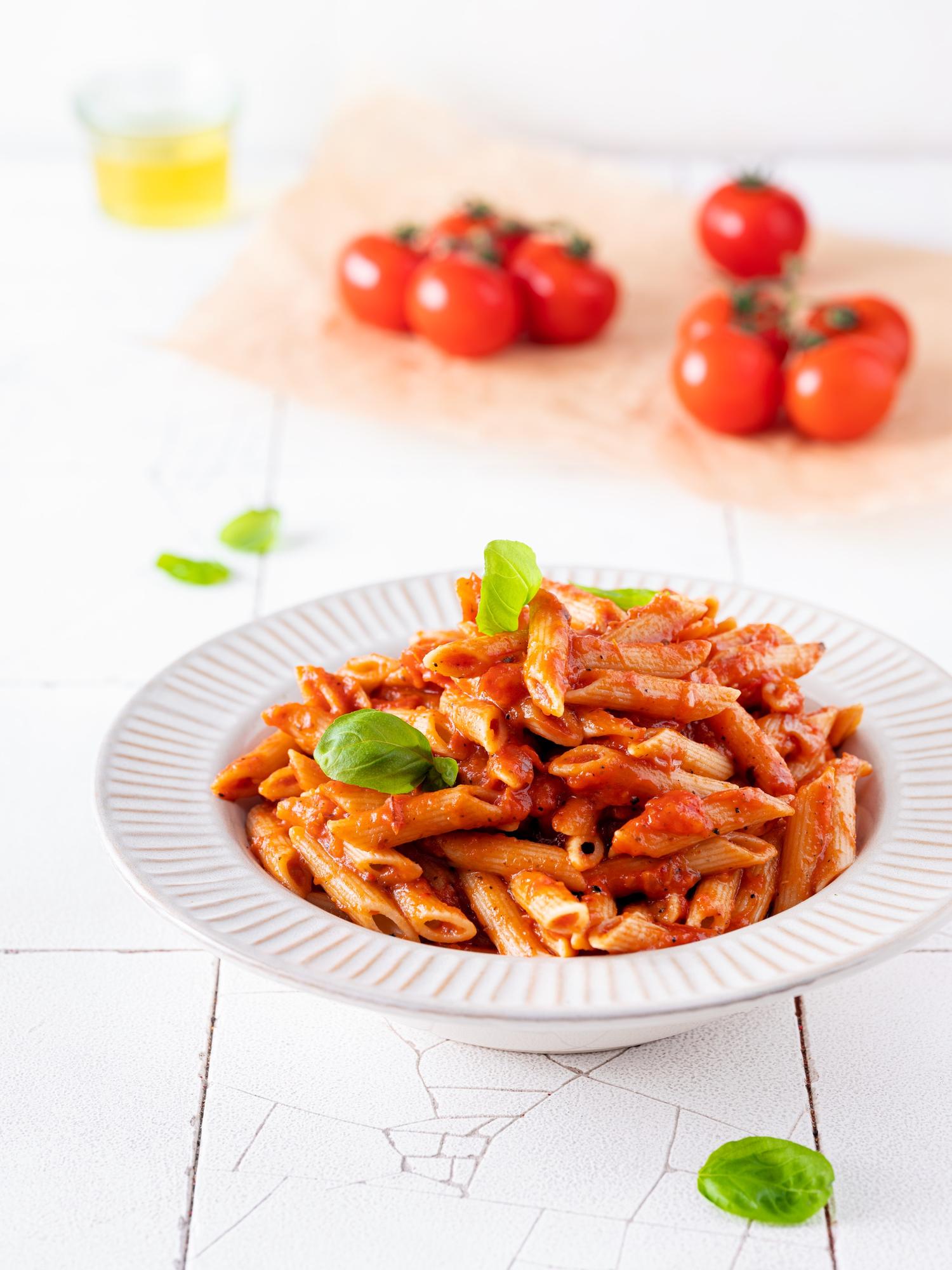 Paste cu pesto din roșii și ardei copți