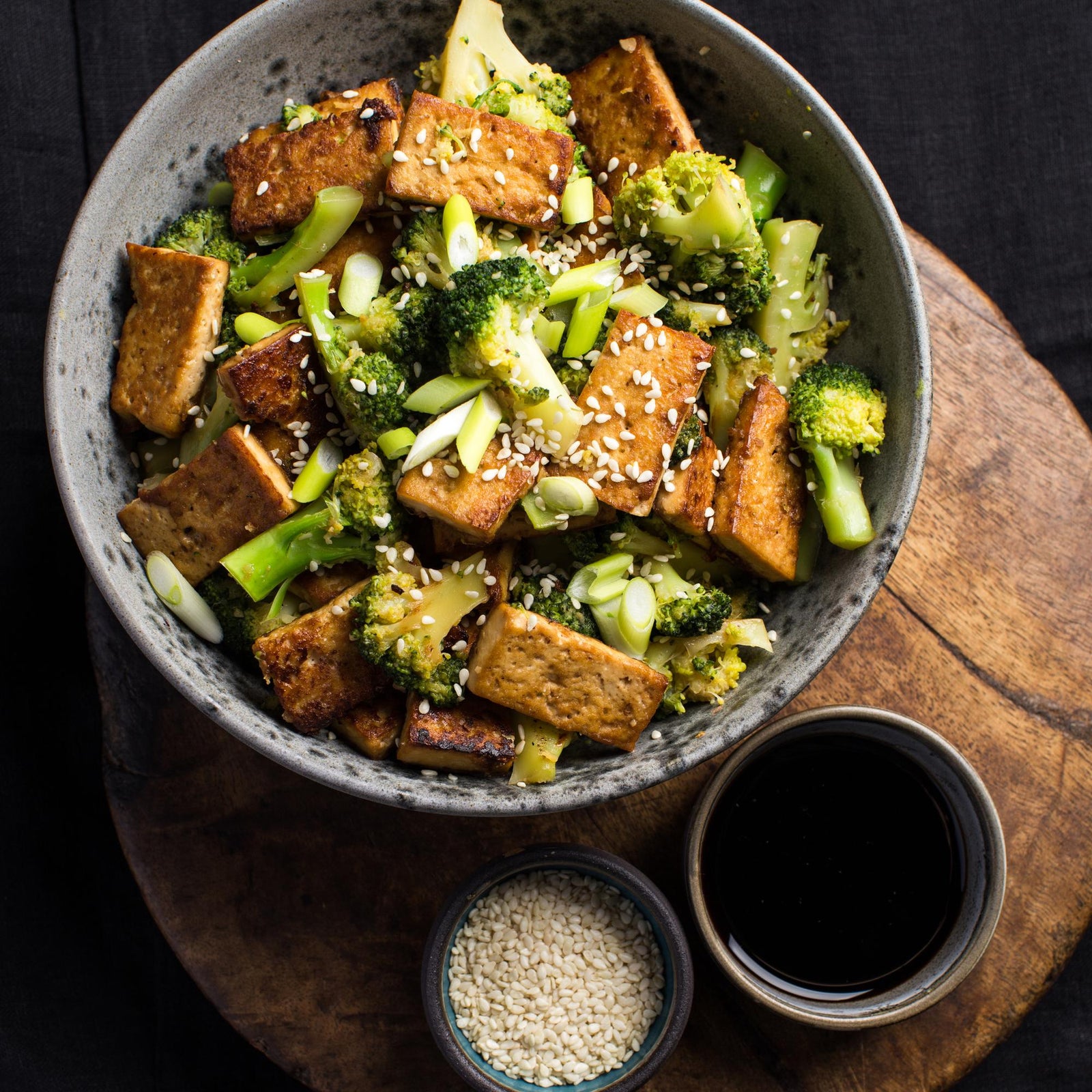 Amestec de tofu cu broccoli