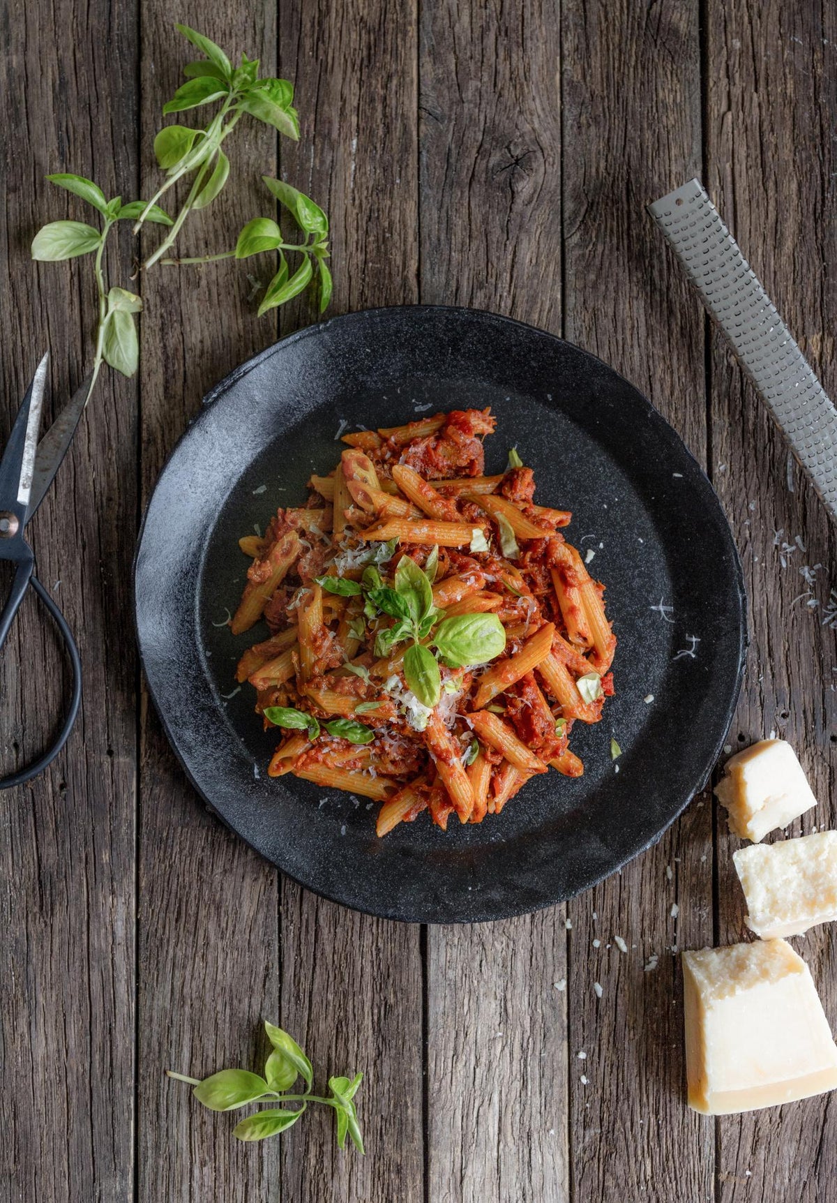 Penne integrale cu ton